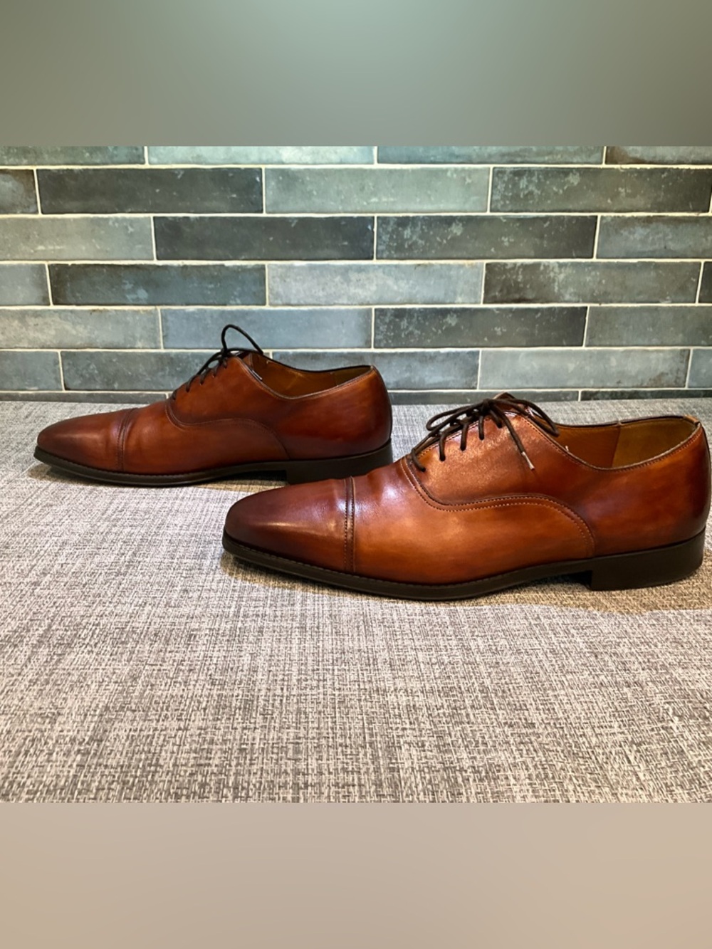 Magnanni Men's Handcrafted Leather Cap-Toe Oxford Dress Shoes In Cognac - Picture 9 of 16